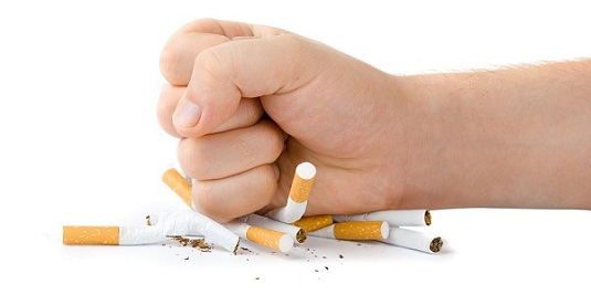 La sigaretta elettronica aiuta a smettere di fumare